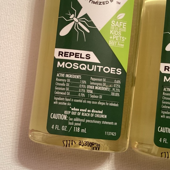 NWT Bundle of 8 Stem Mosquito Repellent Essential Oil Sprays - Buy in Bulk! - Picture 3 of 3